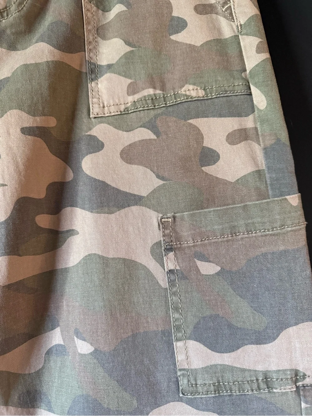 Wide Leg Camouflage Cargo Pants - Green Camo WALMART Viral camo pants sz4-6 Smal - Picture 6 of 7